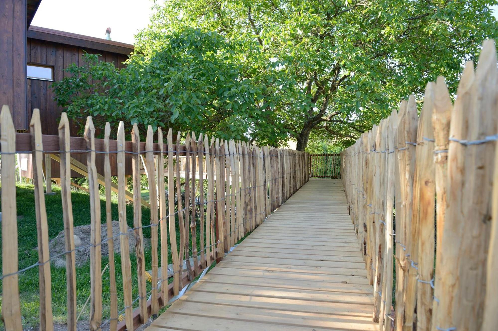 Cabane Dans Les Arbres / Swin-Golf De Cremin Exterior photo